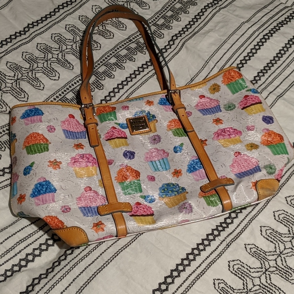 ✨Relisted✨ D&B large tote bag